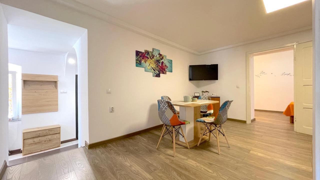 Well Prettyplaces Apartment 001 Брашов Экстерьер фото