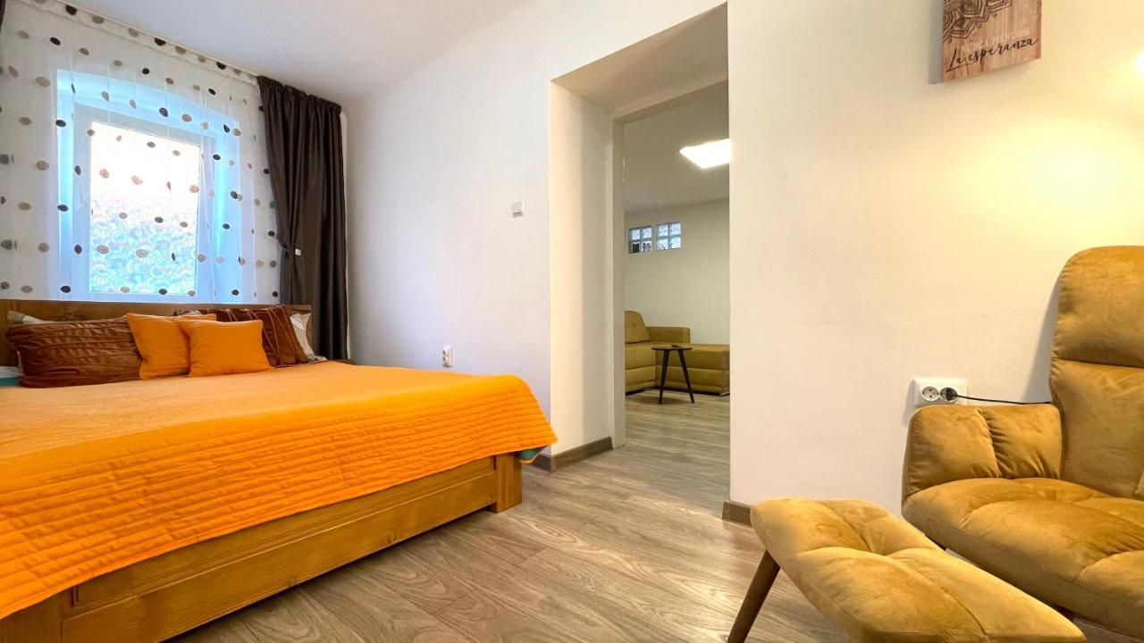 Well Prettyplaces Apartment 001 Брашов Экстерьер фото