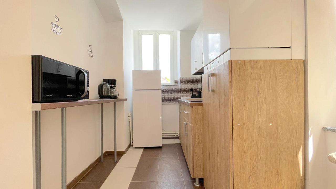 Well Prettyplaces Apartment 001 Брашов Экстерьер фото