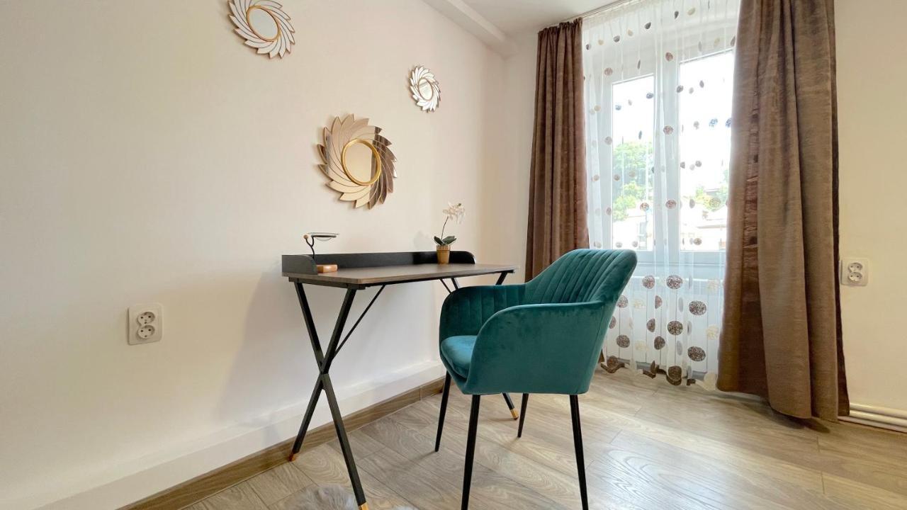 Well Prettyplaces Apartment 001 Брашов Экстерьер фото